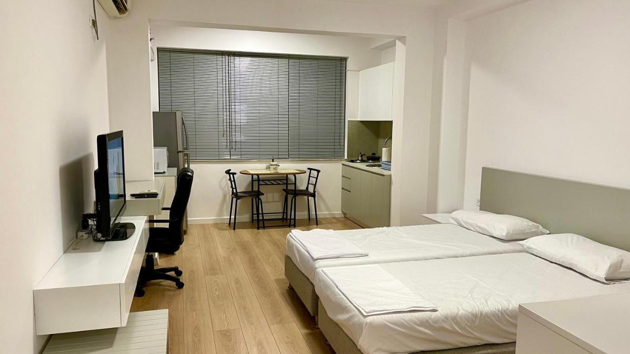 Johana Blloku Apartment In Amazing Location! Tiranë Luaran gambar